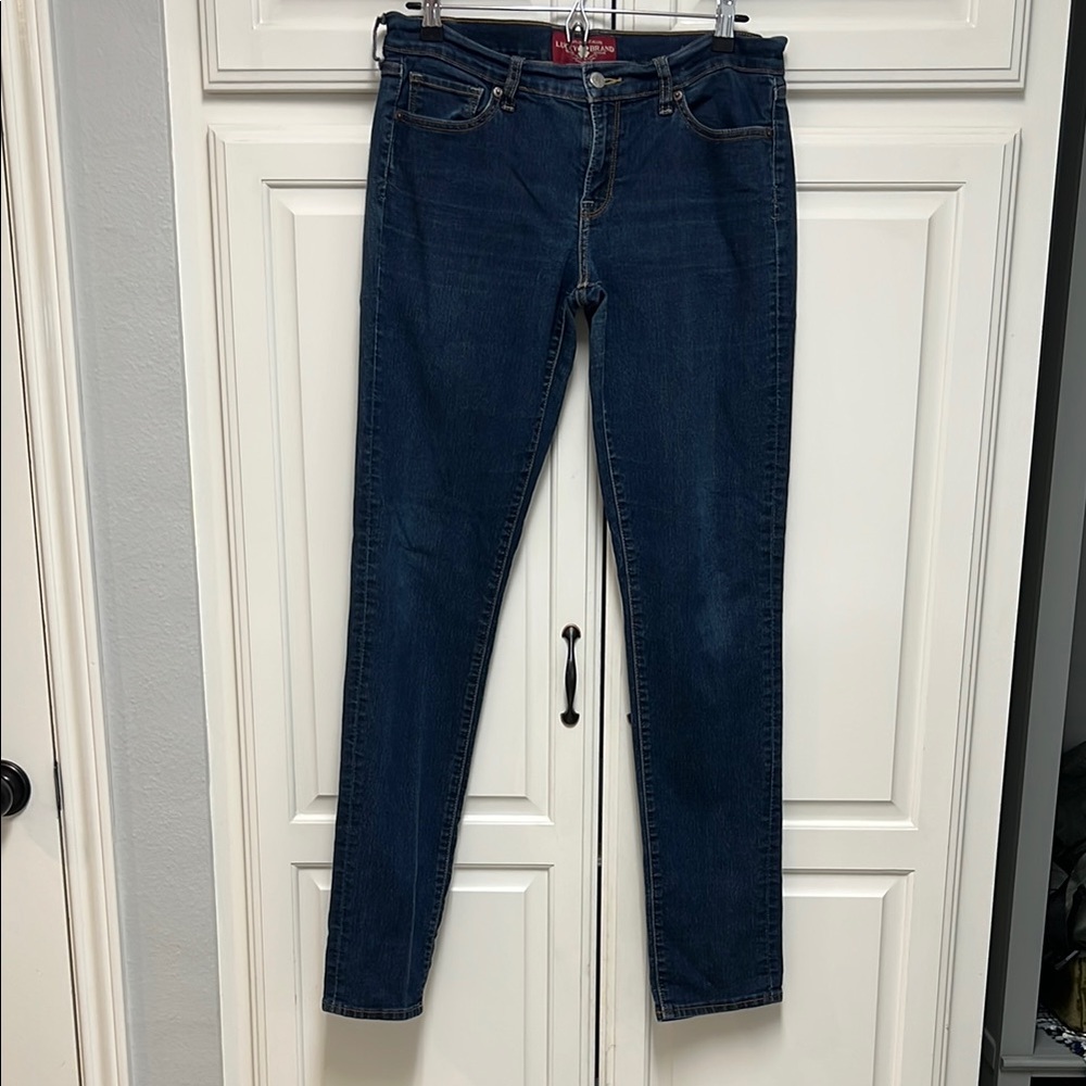Lucky Brand Jeans. Women’s 10/30 long